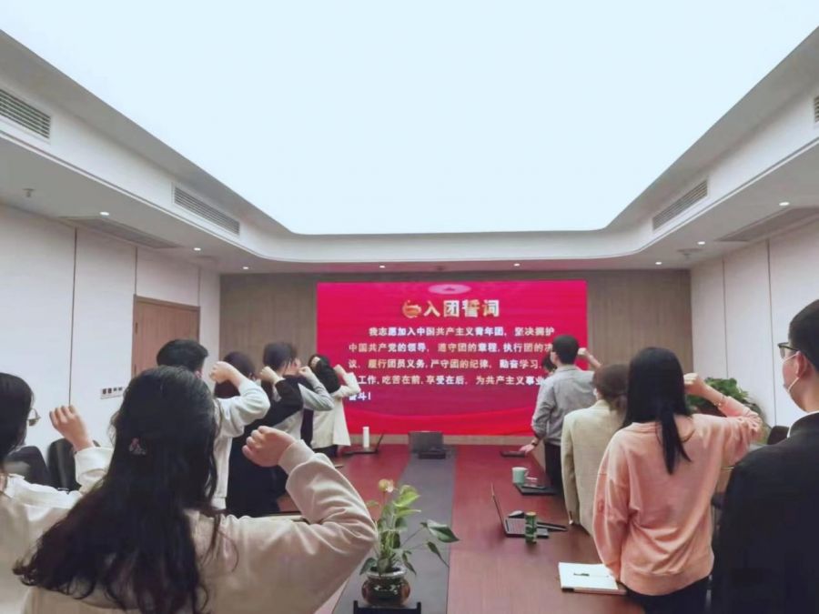 1668675999476077TJgG.jpg 214124.jpg