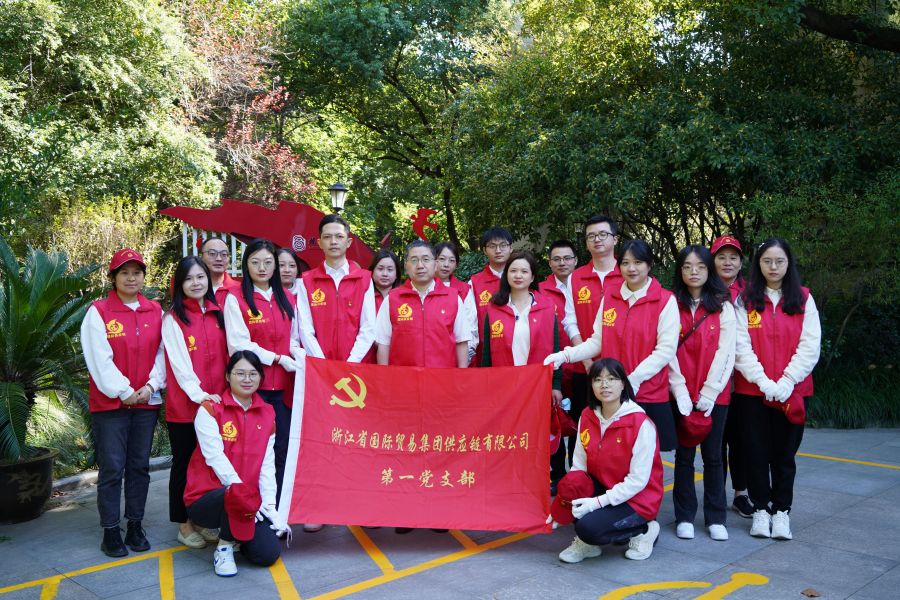 16702956215077607dFp.jpg DSC06121.JPG